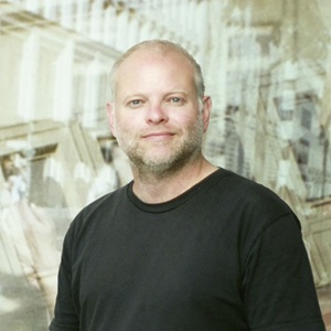 Autor*innenportrait von Kristof Magnusson