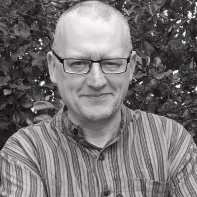 Autor*innenportrait von Ian Mark
