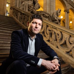 Autor*innenportrait von Ronen Steinke