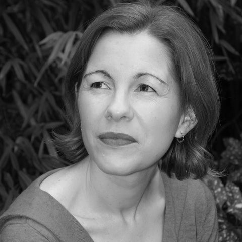Autor*innenportrait von Elli Woollard