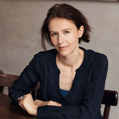 Autor*innenportrait von Alina Bronsky