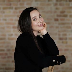 Autor*innenportrait von Lotte Schweizer