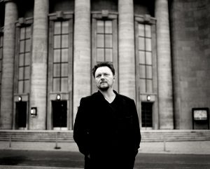 Autor*innenportrait von John Niven