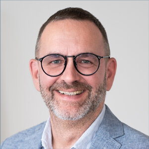 Autor*innenportrait von Folko Kullmann