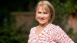 Autor*innenportrait von Jessica Bull
