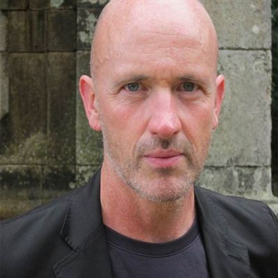 Autor*innenportrait von Adam Baron