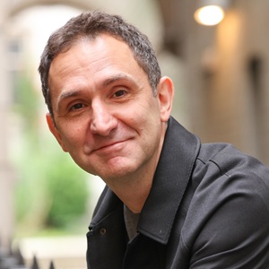 Autor*innenportrait von Jonathan Stroud