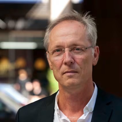 Autor*innenportrait von J&ouml;rg Baberowski