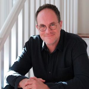Autor*innenportrait von Thomas Wheeler