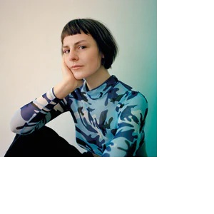 Autor*innenportrait von Helene Bukowski