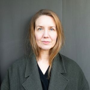 Autor*innenportrait von Svenja Leiber