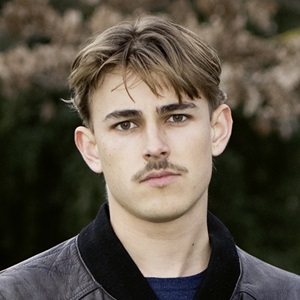 Autor*innenportrait von Nelio Biedermann