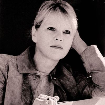 Autor*innenportrait von Barbara Rose