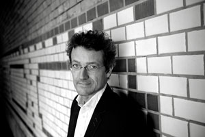Autor*innenportrait von Jonas Winner
