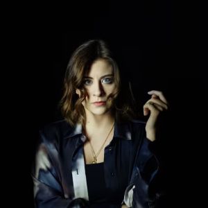 Autor*innenportrait von Emily Rudolf