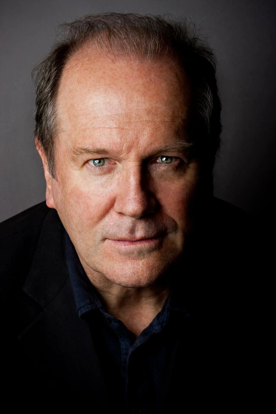 Autor*innenportrait von William Boyd
