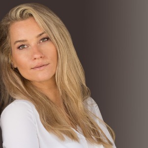 Autor*innenportrait von Andrea Weidlich
