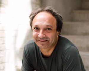 Autor*innenportrait von &Eacute;mile Bravo