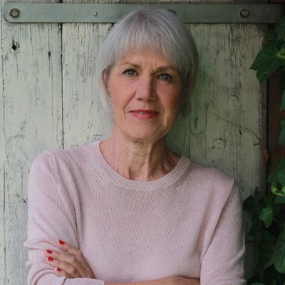 Autor*innenportrait von Ute Mank