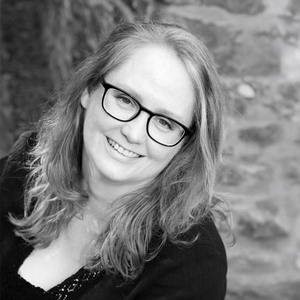 Autor*innenportrait von Ewa Aukett