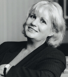 Autor*innenportrait von Tamara McKinley