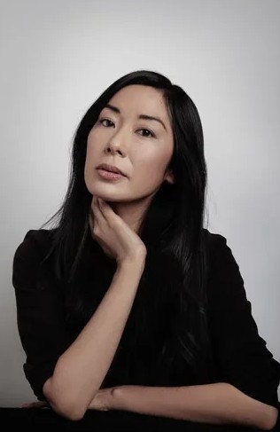 Autor*innenportrait von Katie Kitamura