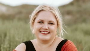 Autor*innenportrait von Emily Rath