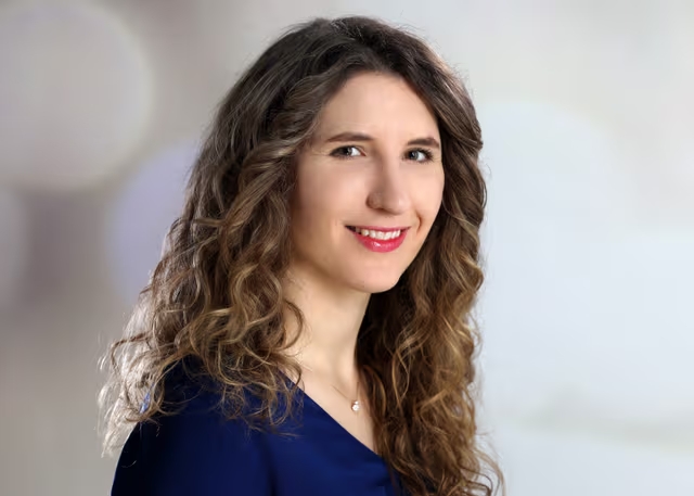 Autor*innenportrait von Alicia Sommer