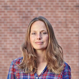 Autor*innenportrait von Johanna Esser